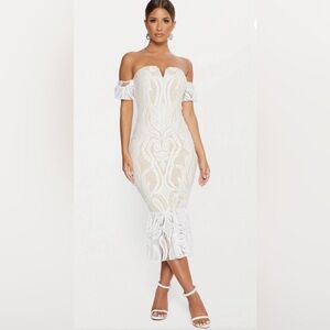 NWT PRETTY LITTLE THING BARDOT LACE FRILL HEM MIDI DRESS